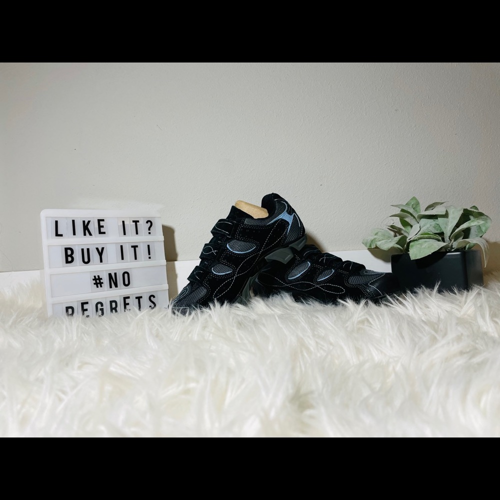 SPIN SHOES